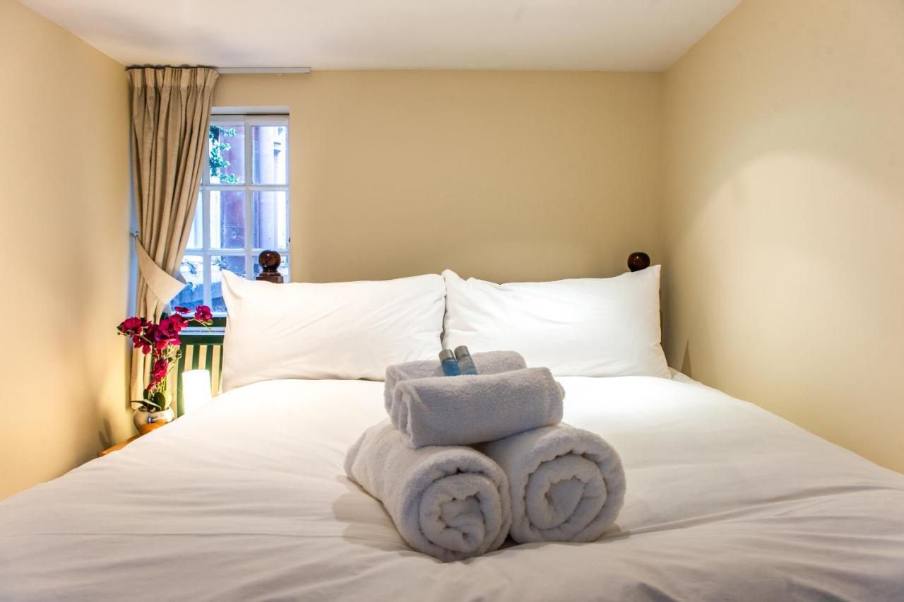 Apartament Famous House, 1 Minute From Edinburgh Castle Zewnętrze zdjęcie